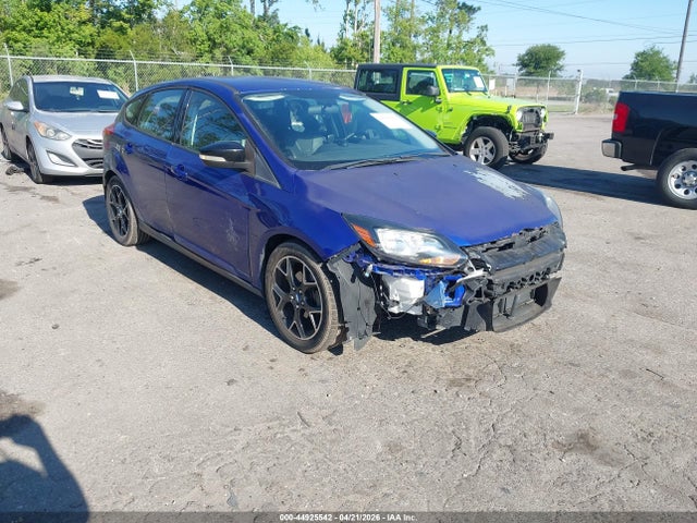 FORD FOCUS SE - 1