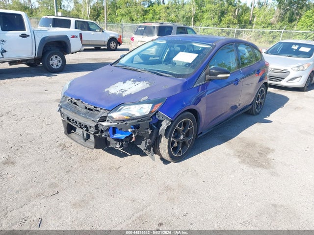 FORD FOCUS SE - 2