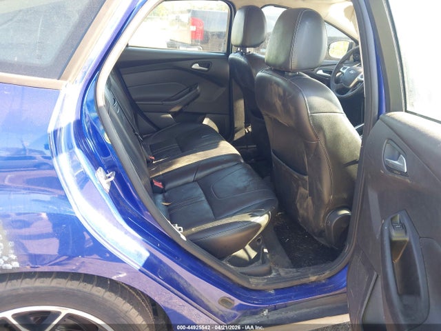 FORD FOCUS SE - 8