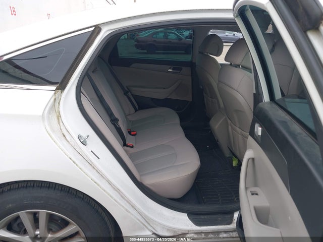 HYUNDAI SONATA SE - 8