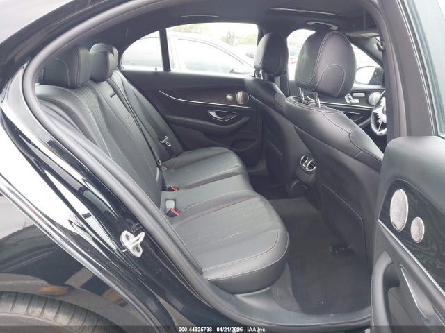 MERCEDES-BENZ E-CLASS - 8