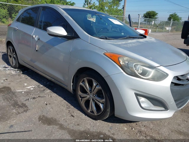 HYUNDAI ELANTRA GT - 6