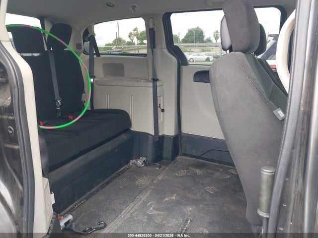 2017 DODGE GRAND CARAVAN SE 8