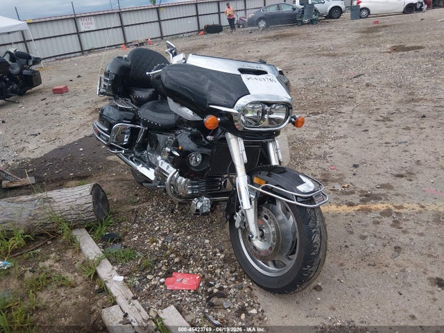 1999 HONDA GL1500 CF