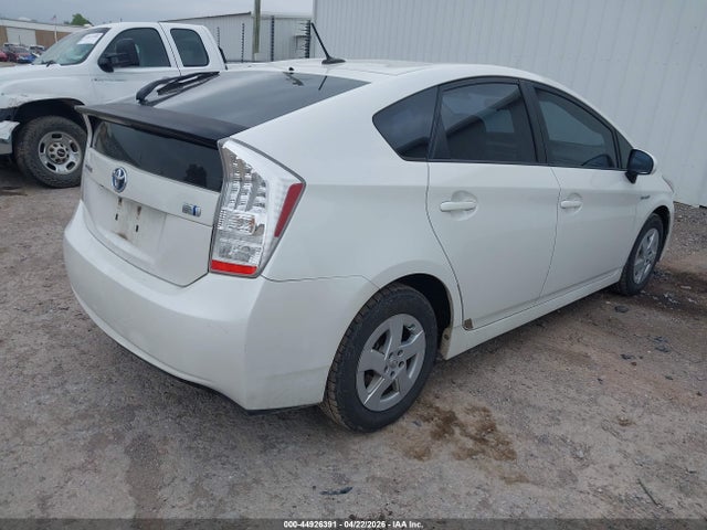 TOYOTA PRIUS - 4