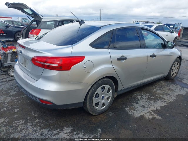 FORD FOCUS S - 4