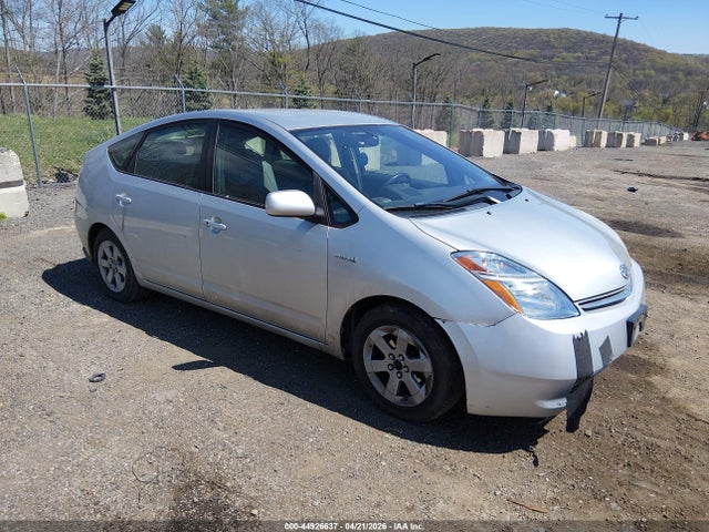 TOYOTA PRIUS - 1