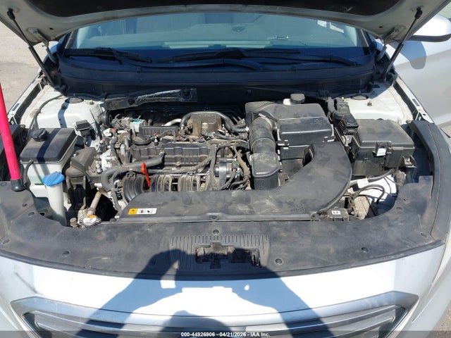 HYUNDAI SONATA SE - 10