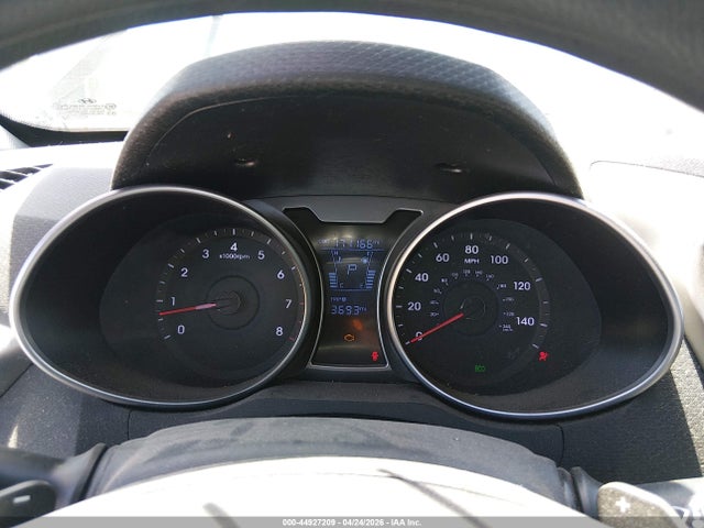 HYUNDAI VELOSTER BASE W/BLACK - 7