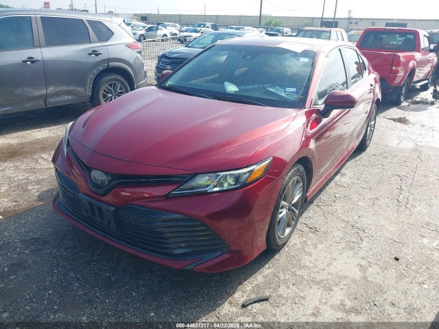 2019 Toyota CAMRY LE — фото 2
