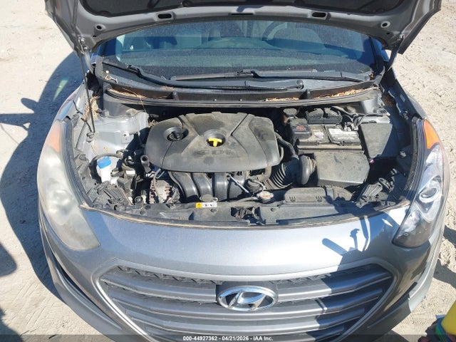 HYUNDAI ELANTRA GT - 10