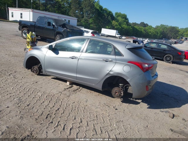 HYUNDAI ELANTRA GT - 3