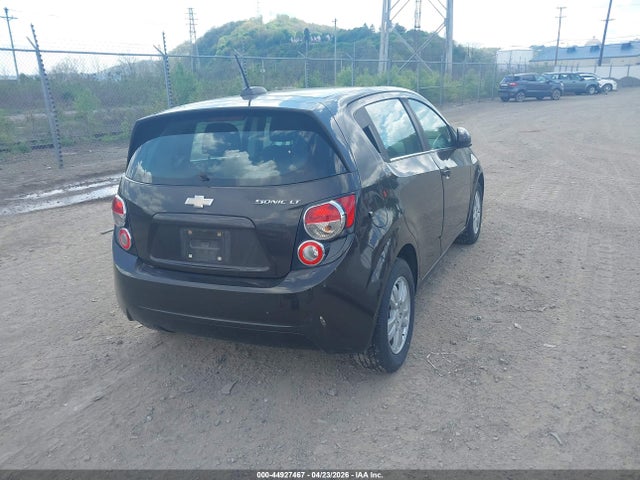 CHEVROLET SONIC LT AUTO - 4
