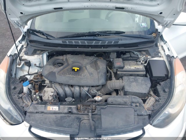 HYUNDAI ELANTRA GLS - 10