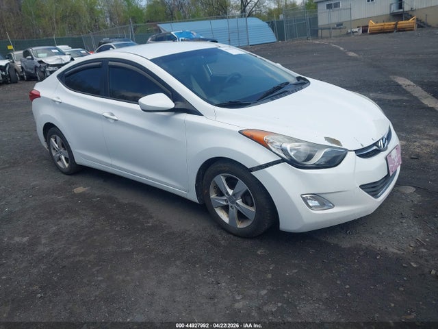 HYUNDAI ELANTRA GLS - 1