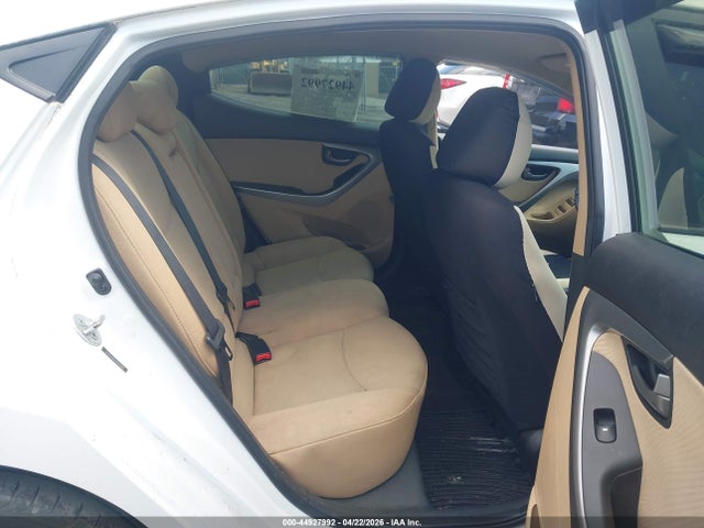 HYUNDAI ELANTRA GLS - 8