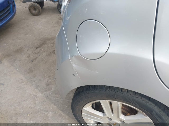 CHEVROLET SPARK 1LT CVT - 6