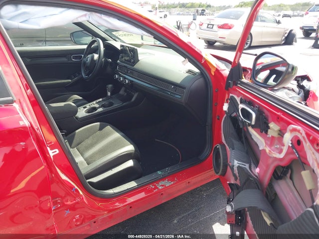 صورة 5 لـ 2025 Honda CIVIC SPORT