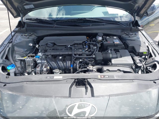 HYUNDAI ELANTRA - 10