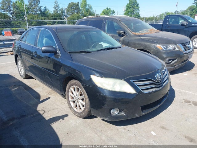 TOYOTA CAMRY - 1