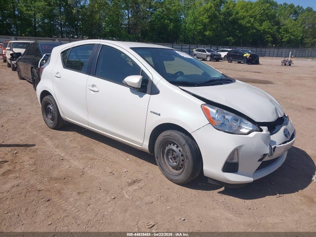 TOYOTA PRIUS C - 1