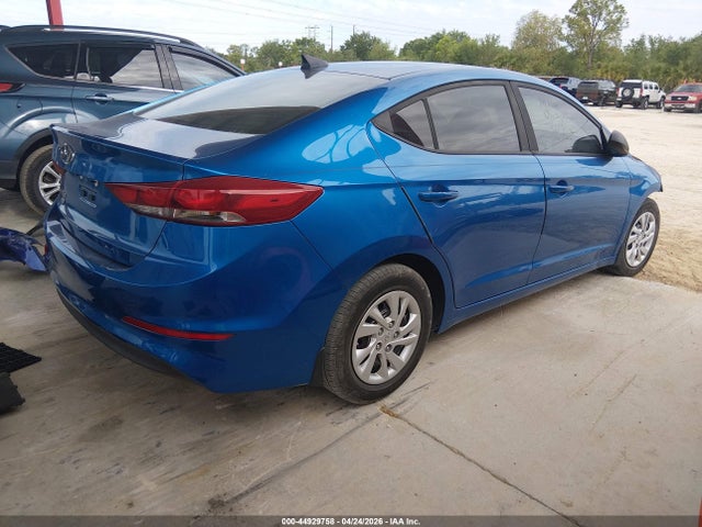 HYUNDAI ELANTRA SE - 4