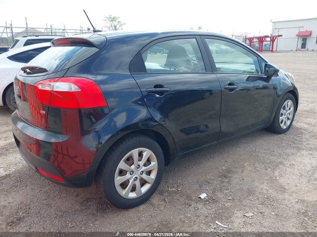 KIA RIO LX - 4