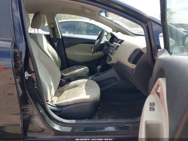 KIA RIO LX - 5