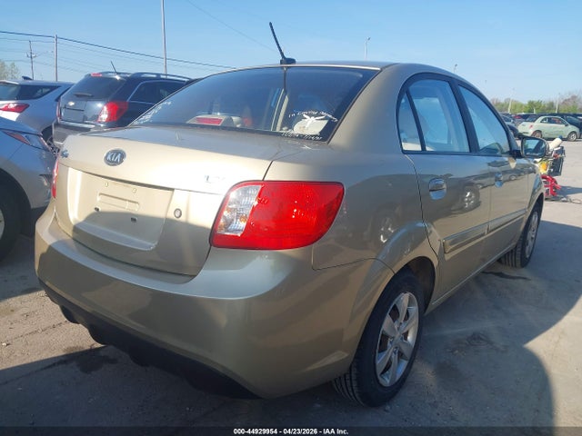 KIA RIO - 4