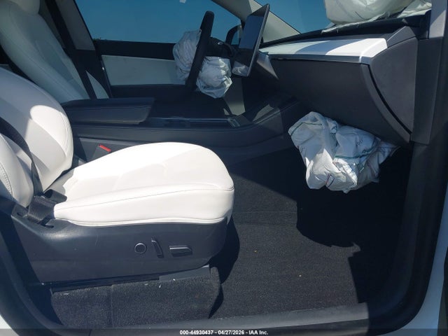 2021 TESLA MODEL Y STANDARD RANGE REAR-WHEEL DRIVE 5