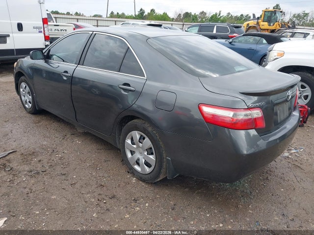TOYOTA CAMRY - 3