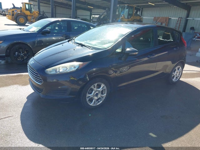 FORD FIESTA SE - 2