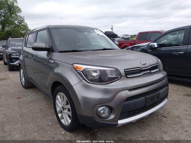 KIA SOUL + - 1