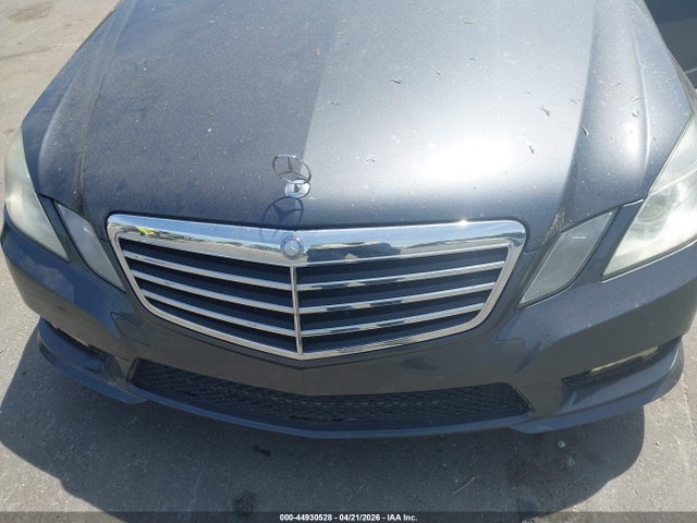 MERCEDES-BENZ E-CLASS - 6