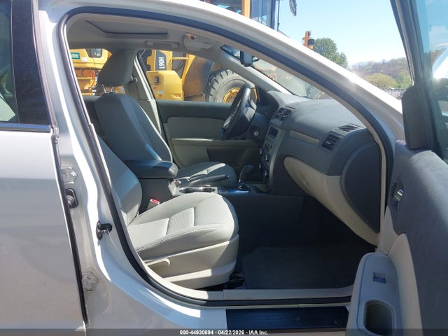 FORD FUSION SE - 5