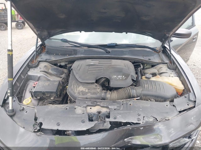 DODGE CHARGER SXT - 10