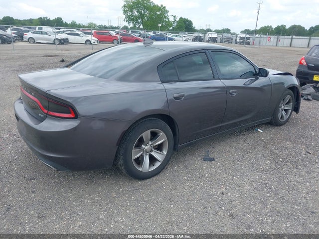 DODGE CHARGER SXT - 4
