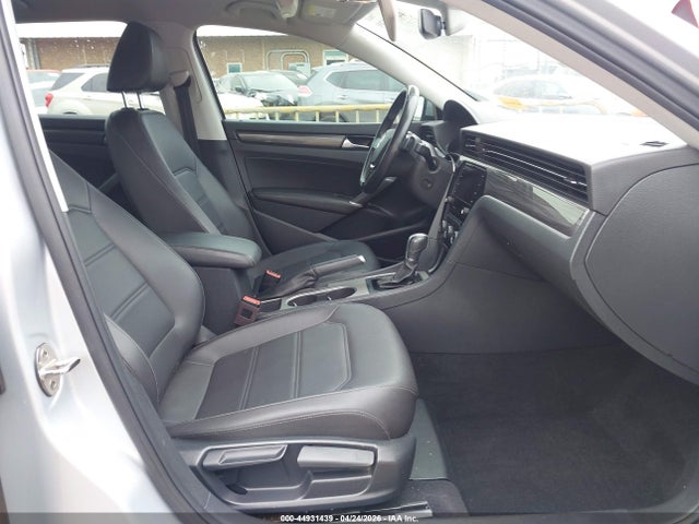 2020 Volkswagen PASSAT 2.0T R-LINE — фото 5