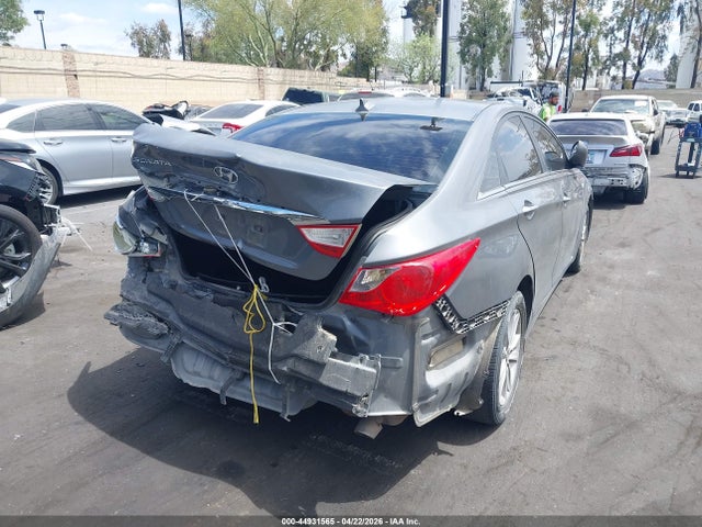 صورة مصغرة 12 لـ 2013 Hyundai SONATA GLS
