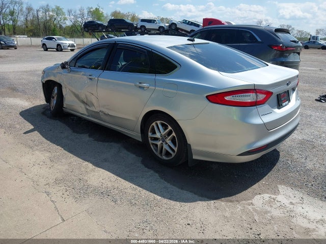 FORD FUSION SE - 3