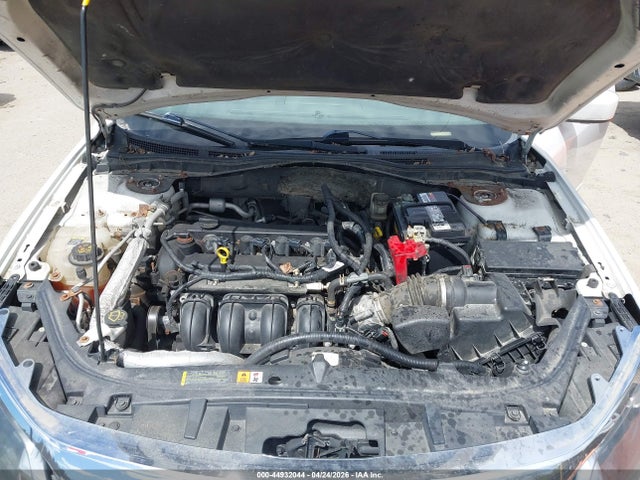 FORD FUSION SE - 10