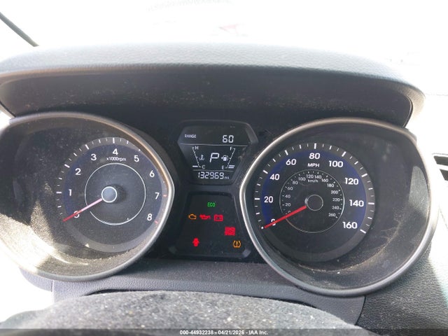 HYUNDAI ELANTRA SE - 7