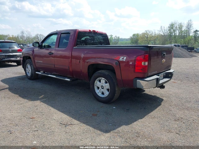 CHEVROLET SILVERADO 1500 - 3