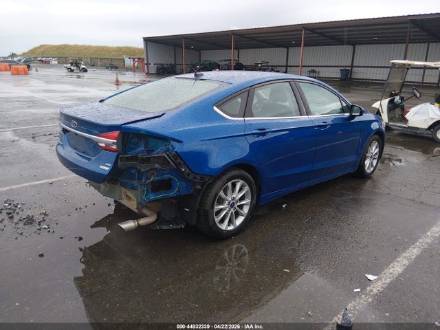 FORD FUSION SE - 4