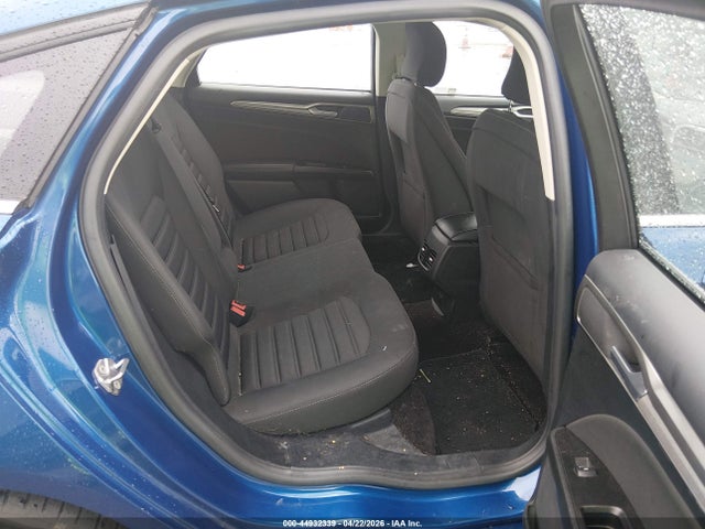 FORD FUSION SE - 8