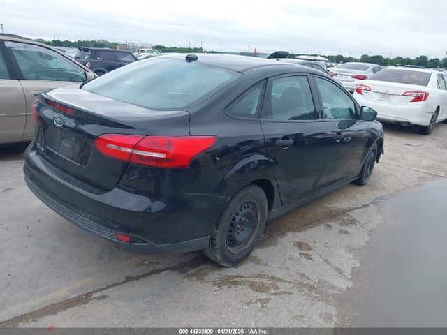 FORD FOCUS S - 4