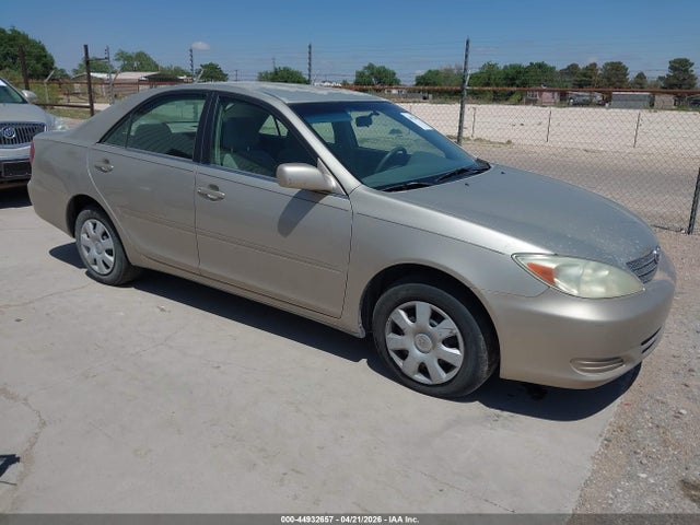2004 TOYOTA CAMRY LE