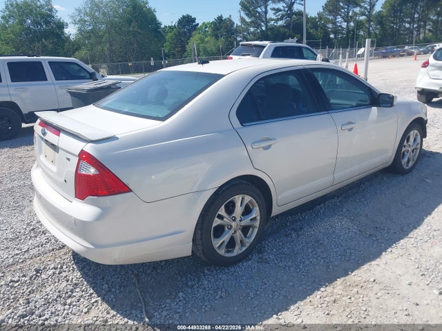 FORD FUSION SE - 4