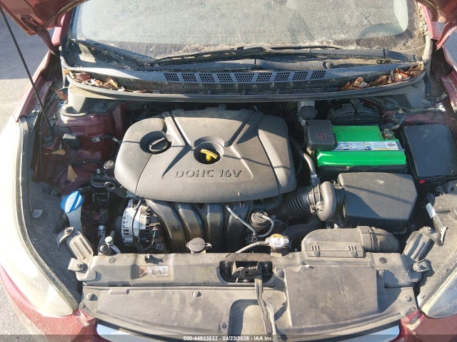 HYUNDAI ELANTRA SE - 10