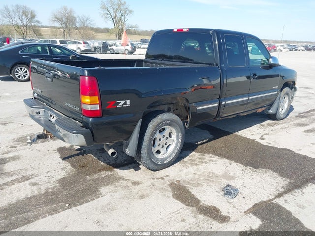 CHEVROLET SILVERADO 1500 LS - 4